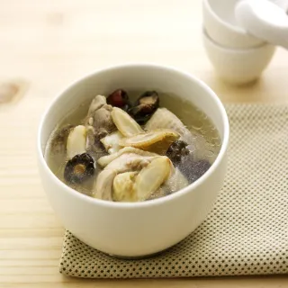 【郭老師養生料理】郭老師  當歸黃耆雞湯(養生.煲湯)