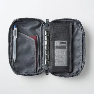 【MUJI 無印良品】聚酯纖維護照夾附網眼收納袋.灰/約22.5×12×3.5cm