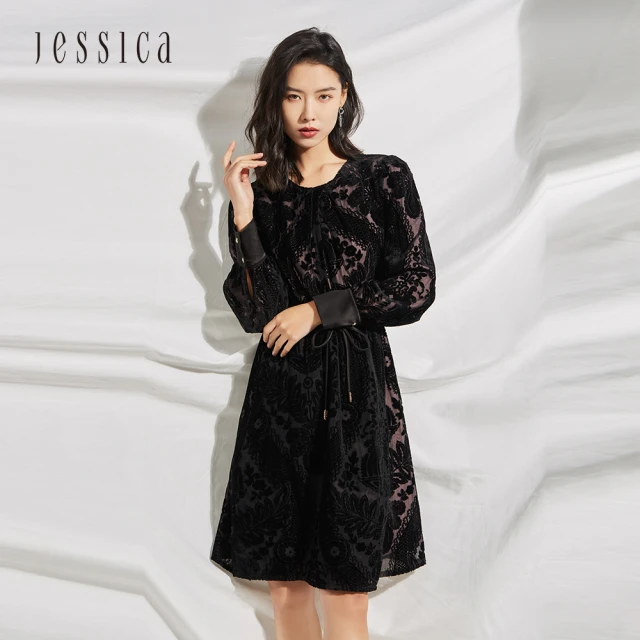 JESSICA【JESSICA】優雅鏤空提花絲絨收腰綁帶長袖洋裝 215279