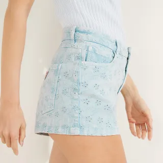 【GUESS】女裝-浮雕花紋潮流時尚短褲-藍(W2GD29D4MW1FDDB)