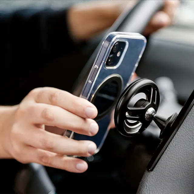 【魚骨牌 SwitchEasy】MagSafe 磁吸車用手機支架 兩色可選 iPhone適用(支架款/黏膠款)