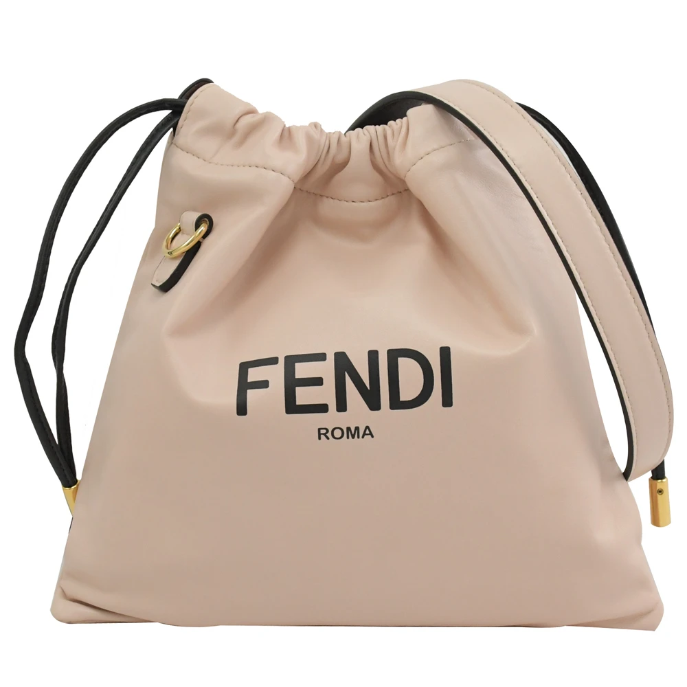 FENDI 芬迪】經典品牌LOGO小牛皮個性束口包小包斜背包(裸粉)-momo購物