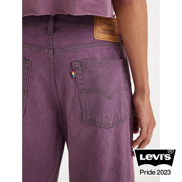 【LEVIS】Pride平權系列 男款 過膝寬直筒牛仔短褲 / 精工紫染水洗 / 彩虹旗標 人氣新品