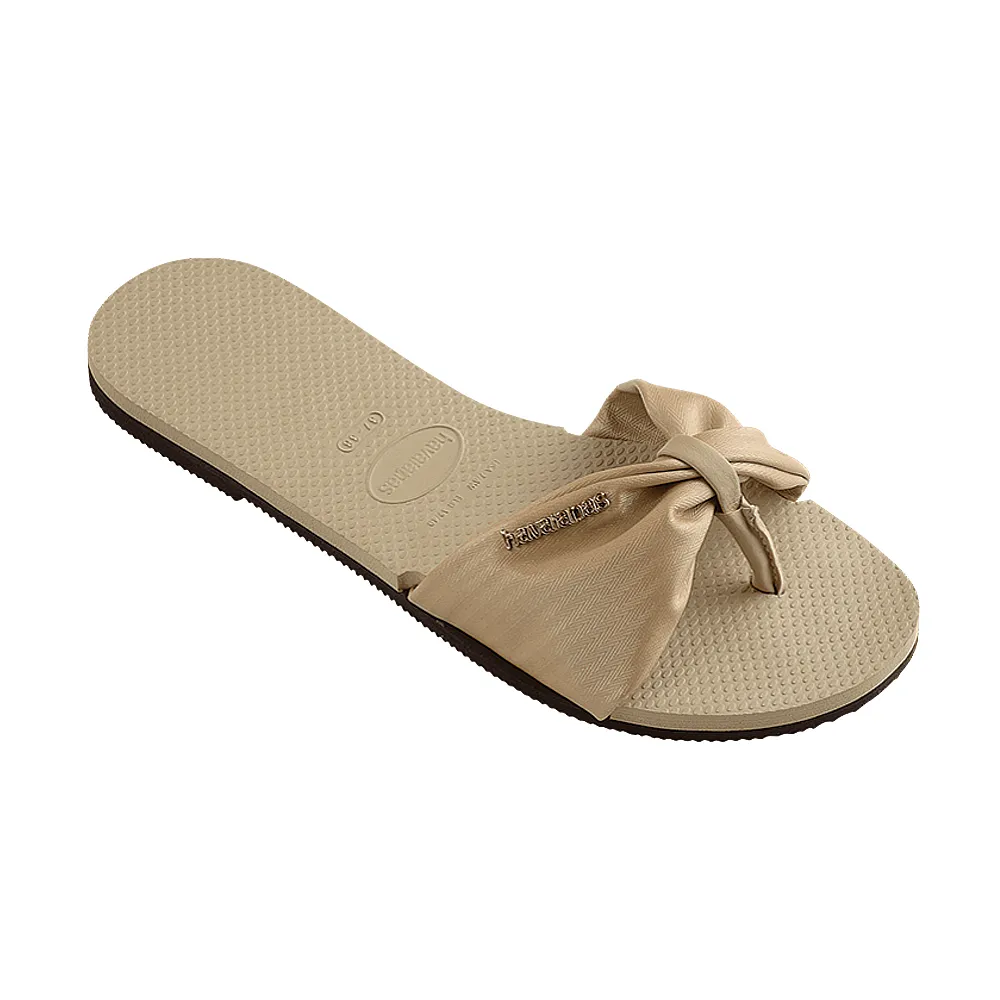 【havaianas 哈瓦仕】平底涼鞋 女鞋 拖鞋 緞面 巴西 You St Tropez Lush 沙灰色 4147010-0154W(哈瓦士)