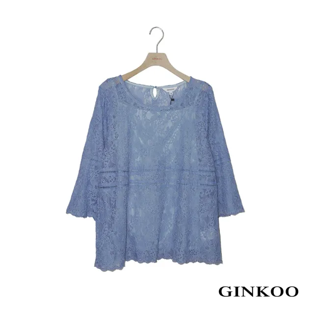 【GINKOO 俊克】蕾絲雕花喇叭袖上衣