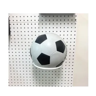 【撥撥的架子】洞洞板配件 足球擺放籃球架 墻上球類擺放鐵線置物架(撥撥專用洞洞籃球框)