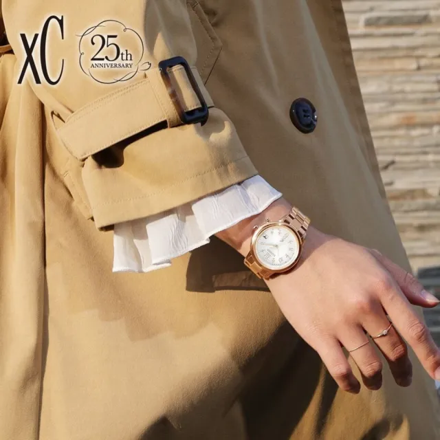 【CITIZEN 星辰】xC 廣告款 亞洲限定光動能鈦金電波錶 石英錶/36mm(CB1107-58A)