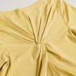 【OUWEY 歐薇】俏麗塗鴉後挖空扭結開衩上衣(黃色；S-L；3222081218)