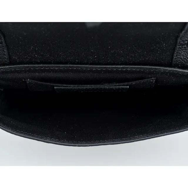 【See by Chloe’】SBC See by Chloe HANA壓印LOGO山羊皮圓環編織磁釦式斜背馬鞍包(黑)