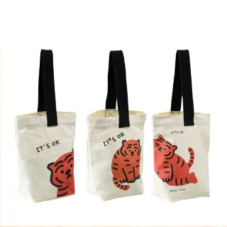 【Sayaka 紗彌佳】手提包 午餐袋  日本文青風格英文字母IT’S OK胖虎系列單把手提袋
