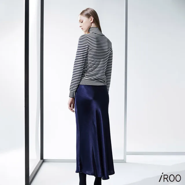 【iROO】垂墜感經典時尚長裙