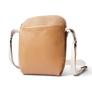 【Bellroy】城市斜背包 Premium 皮革材質 側背包 小包 收納隔層 禮物 送禮 推薦(淺卡其)