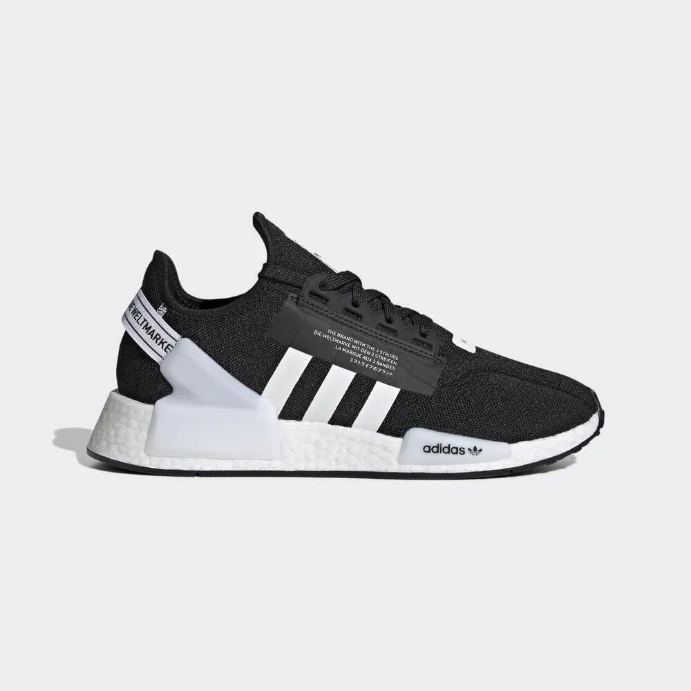 【adidas 愛迪達】NMD_R1.V2 男女 休閒鞋 經典 運動 潮流 Boost 避震 彈力 穿搭 黑 白(GX6367)