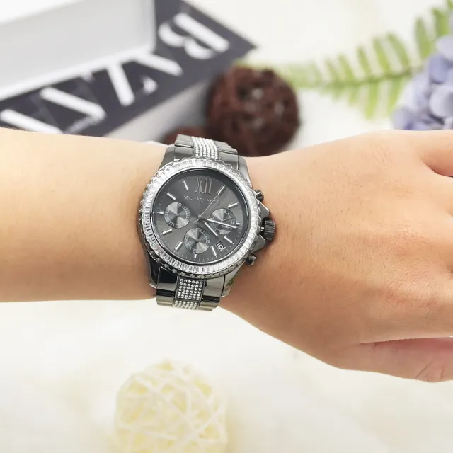 【Michael Kors】經典LOGO三眼水晶鑲鑽大錶框不鏽鋼時尚腕錶(黑 42mm)