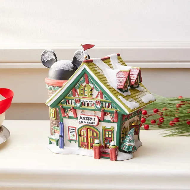 【Enesco】精品家飾 Disney 迪士尼 米奇滑雪小木屋居家擺飾 附燈