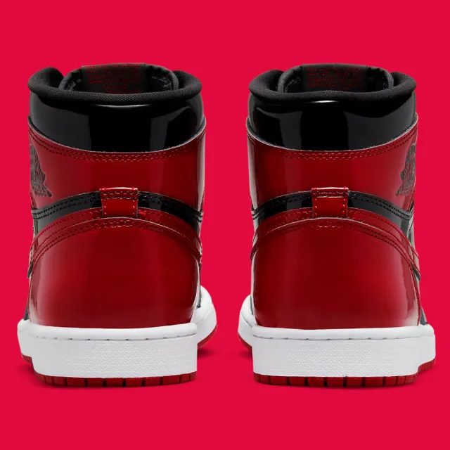 【NIKE 耐吉】Air Jordan 1 Retro OG Bred Patent 特殊漆皮 黑紅 男款 灌籃高手相似款 555088-063