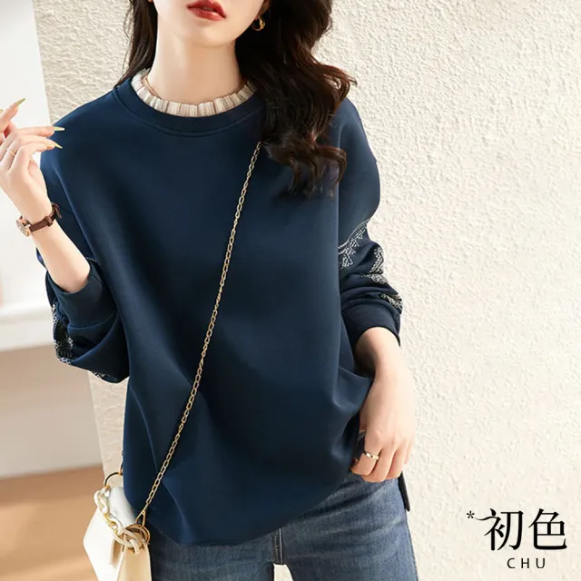 【初色】蕾絲圓領圖騰刺繡中大尺碼T恤上衣女上衣-藏青色-64268(M-2XL可選)