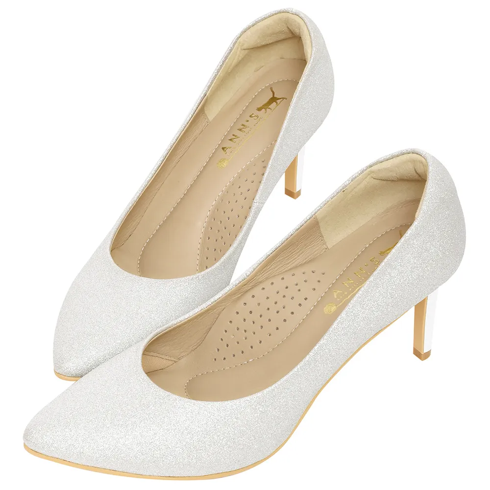 【Ann’S】輕甜姿色-細閃亮片電鍍細跟尖頭婚鞋-7.5cm-版型偏小(銀)