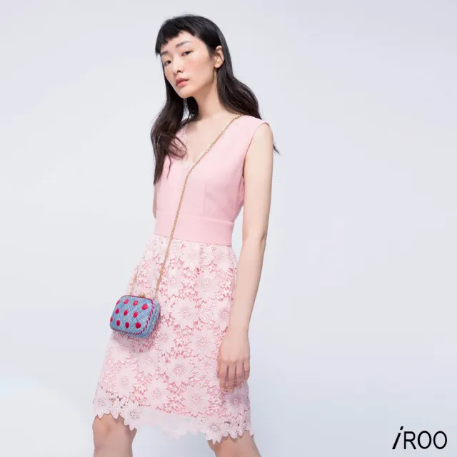 【iROO】蕾絲花朵女人設計無袖短洋