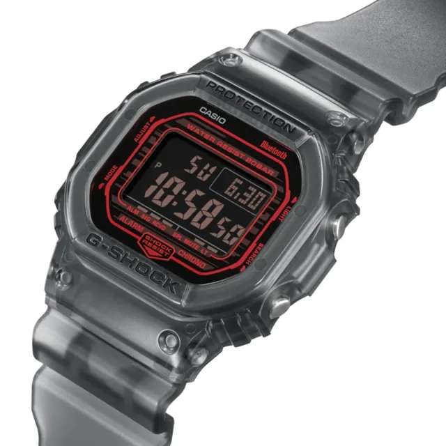 【CASIO 卡西歐】G-SHOCK 藍牙 半透明 漸變透黑 經典方形 DW-B5600G-1_42.8mm