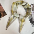【JC Collection】棉質柔軟舒適韓風格子拼色三角巾披肩小領巾(藍色、粉色、卡其粉、黃綠格色)