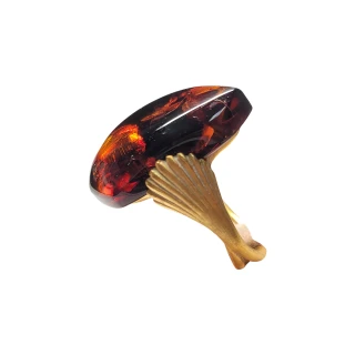 【優雅琥珀】來自波羅地海 棕紅色琥珀 貝殼扇型設計款戒指(925純銀 歐式貝殼扇型設計)