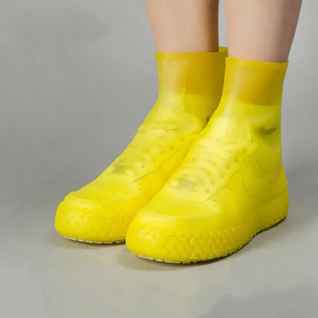 【OSIN】透明防雨防水雨鞋套 防滑鞋底 超耐磨(防滑雨鞋)