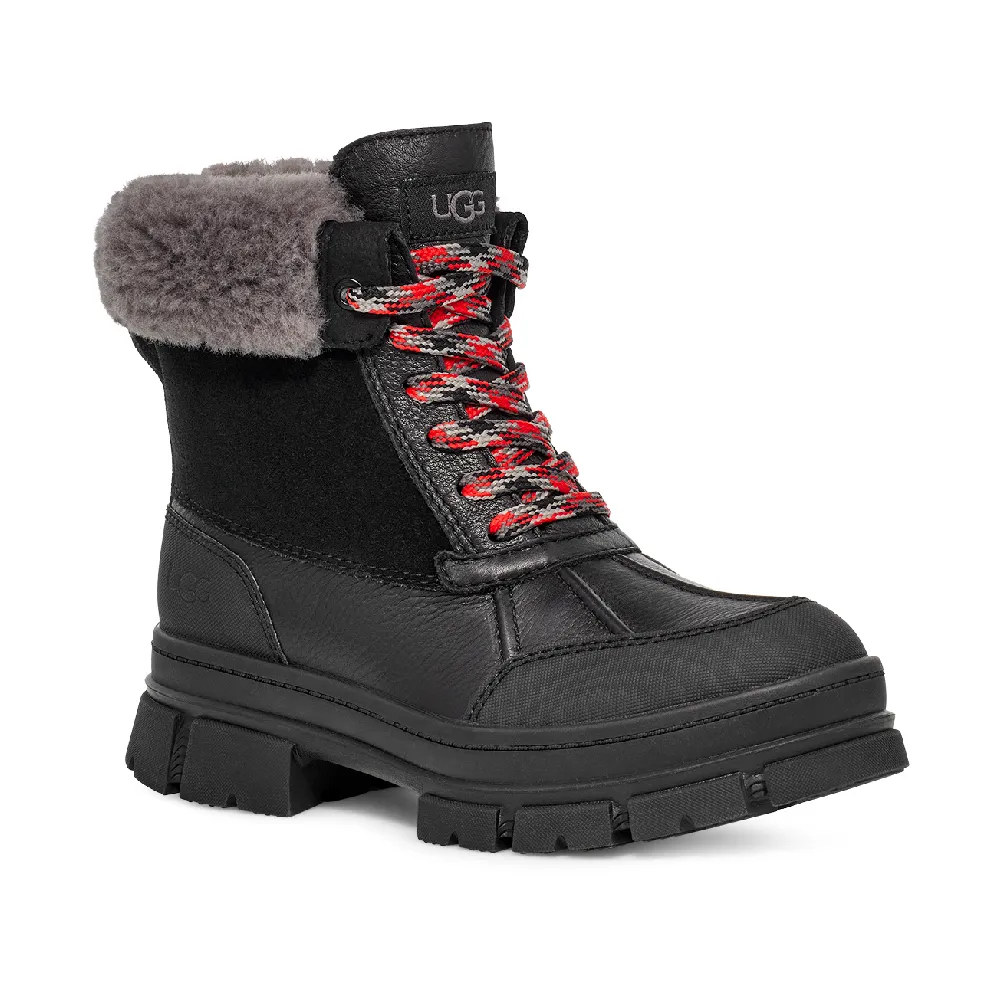 【UGG】女鞋/女靴/靴子/雪靴  Ashton Adirondack(黑色-UG1130524BLK)