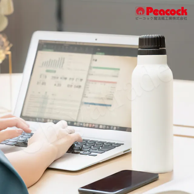 【Peacock 日本孔雀】氣泡水 汽水 碳酸飲料 專用 316不鏽鋼保溫杯800ML-雪灰白(抗菌加工)(保溫瓶)