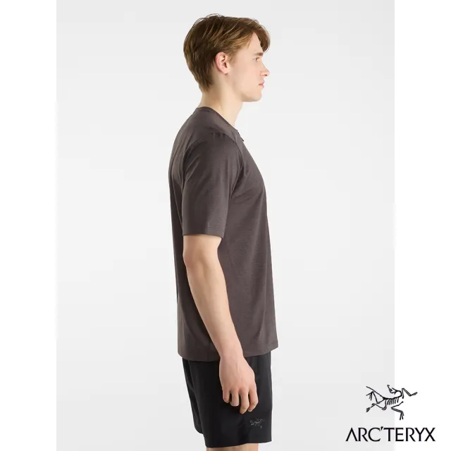 【Arcteryx 始祖鳥】男 Cormac 1/4 快乾短袖圓領衫(雜黑)