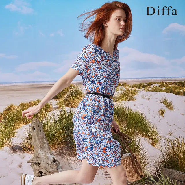 【Diffa】俏麗藍白花拉克蘭袖連身洋裝-女