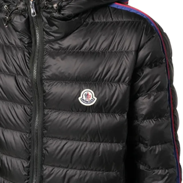 MONCLER】男款AGOUT 連帽羽絨外套-黑色(1號USA-S、4號USA-XL) - momo