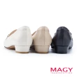 【MAGY】牛皮金屬飾釦低跟樂福鞋(黑色)