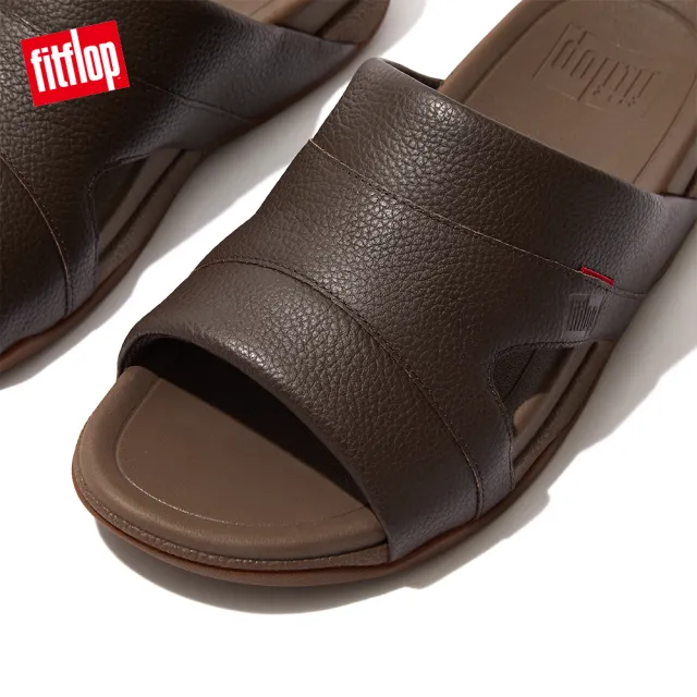 【FitFlop】FREEWAY POOL SLIDE IN LEATHER簡約一片式皮革涼鞋-男(巧克力棕)