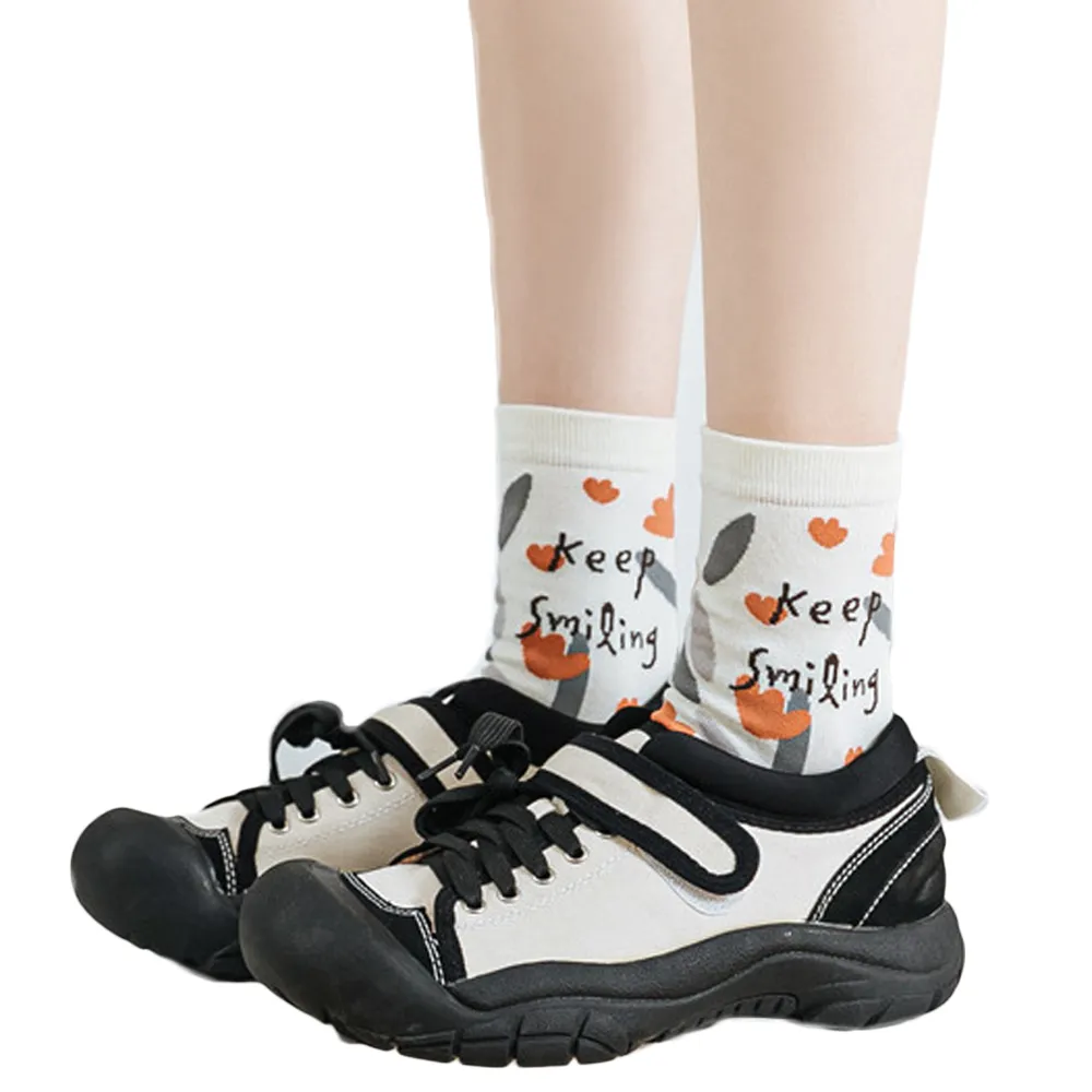 【OT SHOP】女款卡通塗鴉中筒襪 M1201(襪子 小清新 水果 花朵 笑臉 太陽 櫻桃)