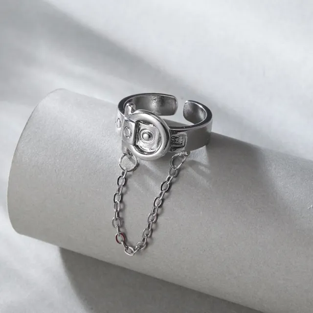 【00:00】時尚金屬皮帶釦墜鍊造型戒指 開口戒(金屬戒指 皮帶釦戒指 墜鍊戒指)