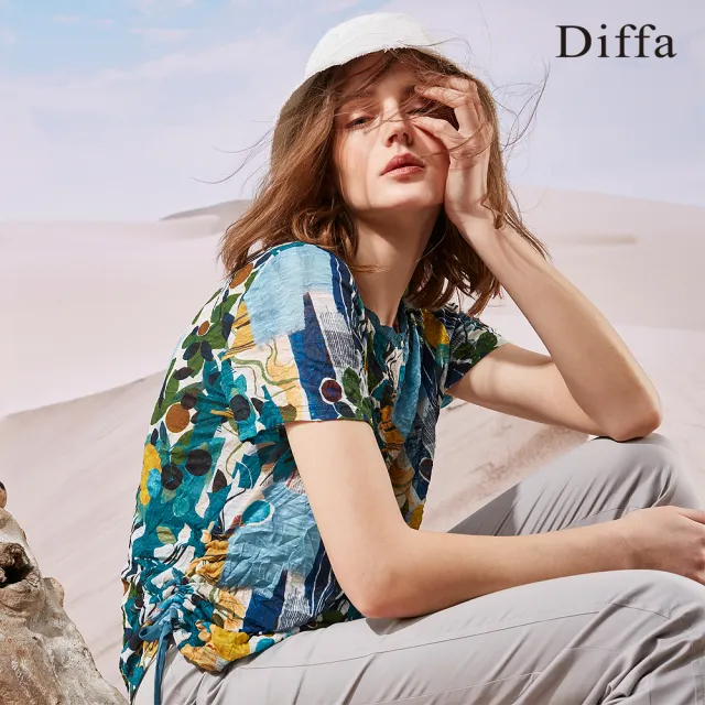 【Diffa】綠花壓褶綁帶上衣-女