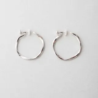 【ete】簡約扭轉圈形夾式耳環(鉑金色 金色)