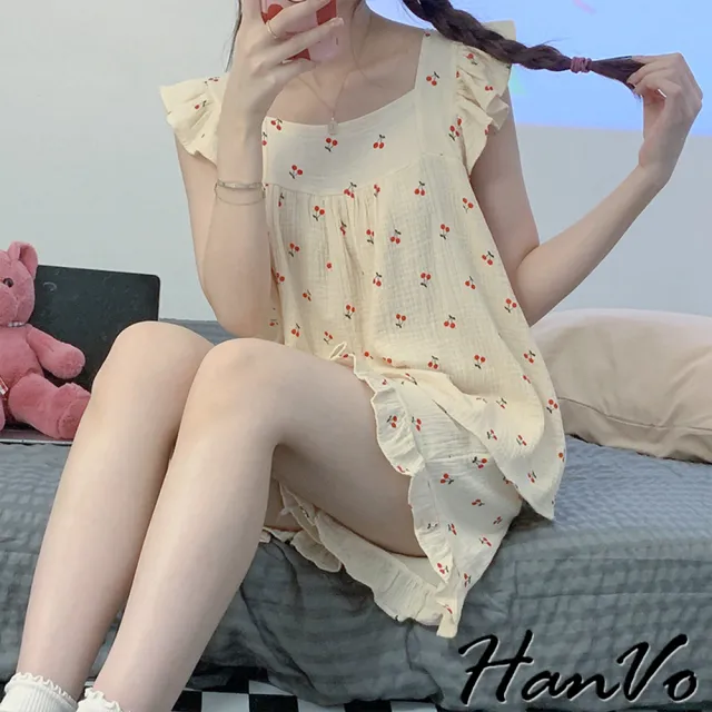 【HanVo】現貨 木耳邊可愛甜美睡衣套裝(日系性感涼感套裝居家服 女生衣著 A08-5946)