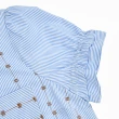 【ILEY 伊蕾】小花刺繡線條造型花瓣領襯衫(淺藍色；M-XL；1222031519)