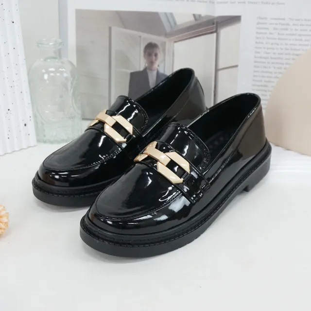 【MATERIAL 瑪特麗歐】女鞋包鞋 時尚金屬扣樂福鞋  T52227(樂福鞋)