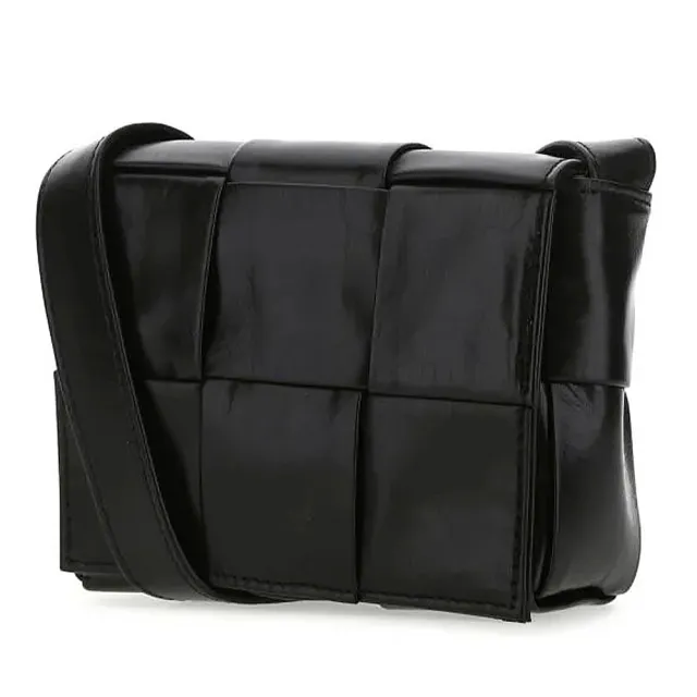 【BOTTEGA VENETA 寶緹嘉】CANDY CASSTTTE 經典編織 迷你 黑色 小牛皮 斜背包 肩背包(667048VCQ728803)