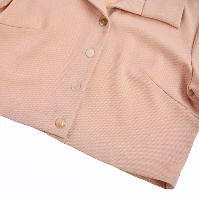 【ILEY 伊蕾】典雅都會金蔥小千鳥紋短版外套(粉色；M-XL；1232204001)