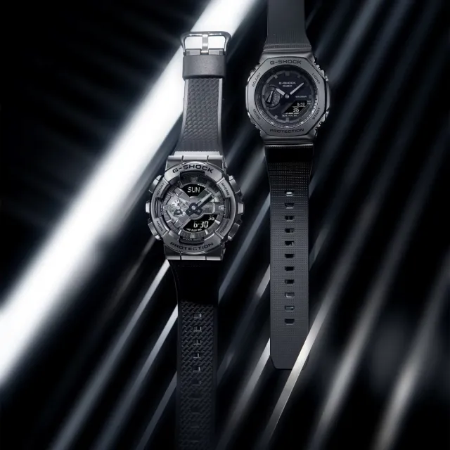 CASIO 卡西歐】G-SHOCK 百搭酷黑時尚金屬錶殼八角形錶殼_44.4mm(GM