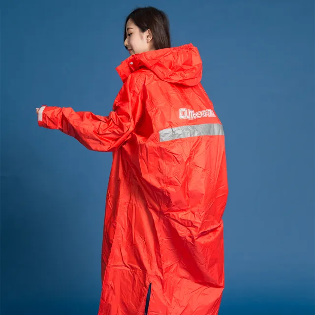 【OutPerform】頂峰全方位太空背包雨衣-長版(背包款)