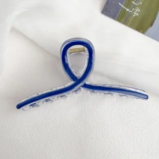 【Umi】可愛髮夾蝴蝶夾子頭飾大號鯊魚夾髮圈後盤髮大抓夾又字夾(大號簡約交叉藍色)