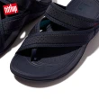 【FitFlop】SLING MENS WATER-RESISTANT PERF TOE-POST SANDALS透氣淺水布夾腳涼鞋-男(午夜藍/大溪地藍)