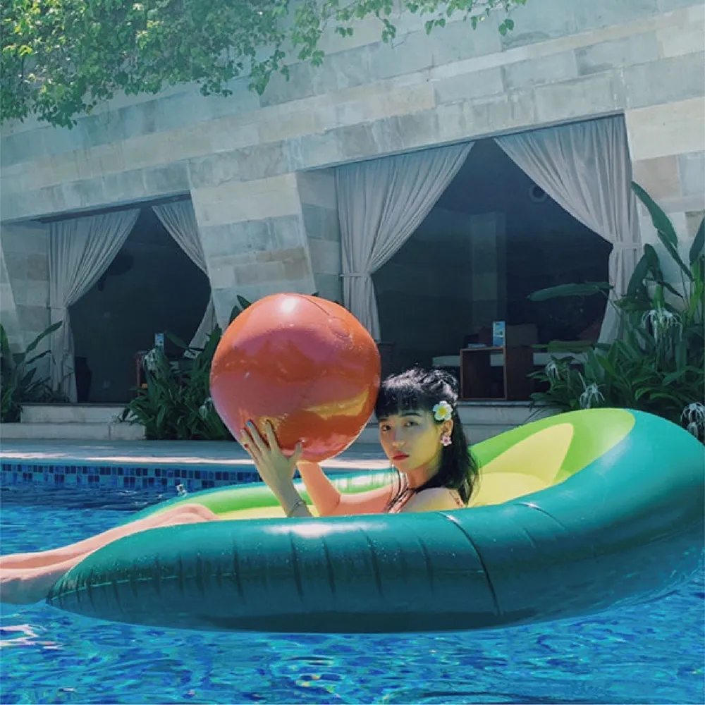 【SWIMFLOW】酪梨浮排 中間一核球 造型充氣浮排(浮排浮板 漂浮床 造型充氣床 夏日戲水 日光浴)