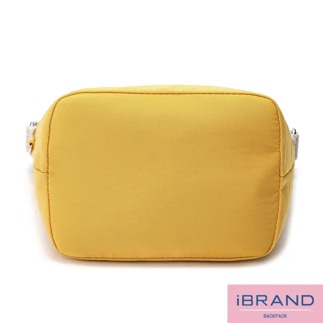【iBrand】雙11 輕盈防潑水率性水桶包斜側背包(防水包 多色任選)