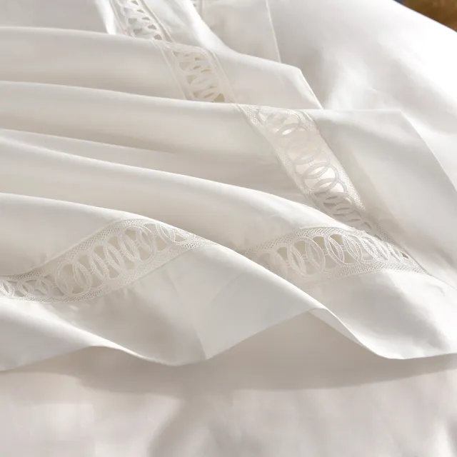 【Betrise】漢玉白 典雅系列 雙人頂級300織100%精梳長絨棉素色刺繡四件式被套床包組(送寢具專用洗滌袋X1)